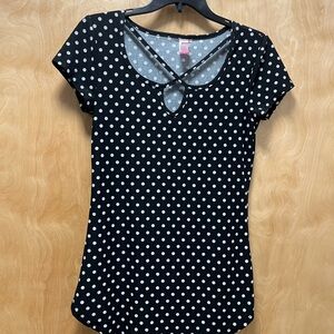 Polka Dot Crisscross Scoop Neck Women's Top - Black/White